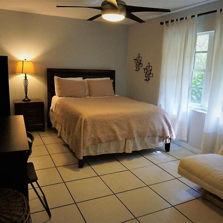 Jupiter Waterfalls - Newly Updated - Tiki Hut, Fire Pit, Kitchen, Pool Heater And More מראה חיצוני תמונה