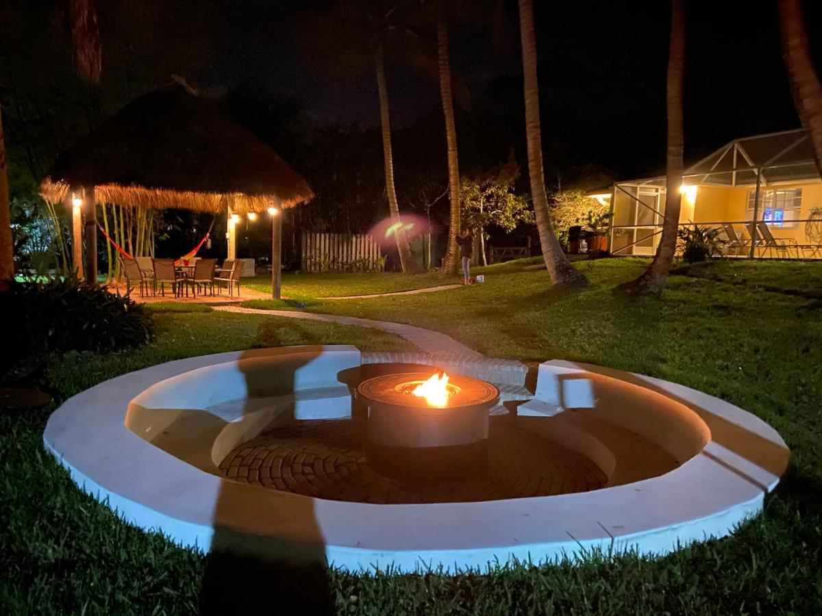 Jupiter Waterfalls - Newly Updated - Tiki Hut, Fire Pit, Kitchen, Pool Heater And More מראה חיצוני תמונה